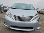 Toyota Sienna 2011