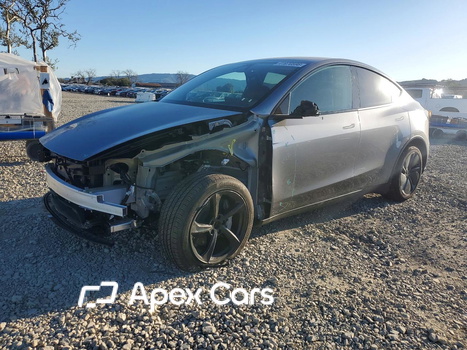 Tesla Model Y 2026 - Zdjęcie 1 z 14