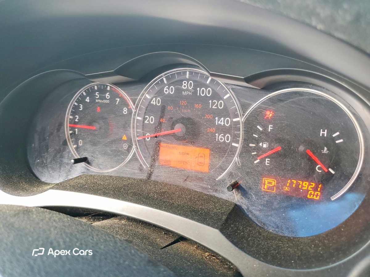 Nissan Altima 2010