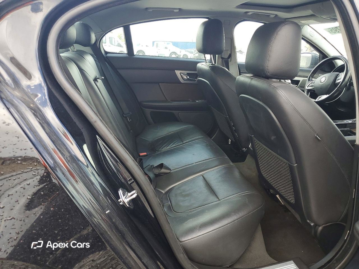 Jaguar XF 2014