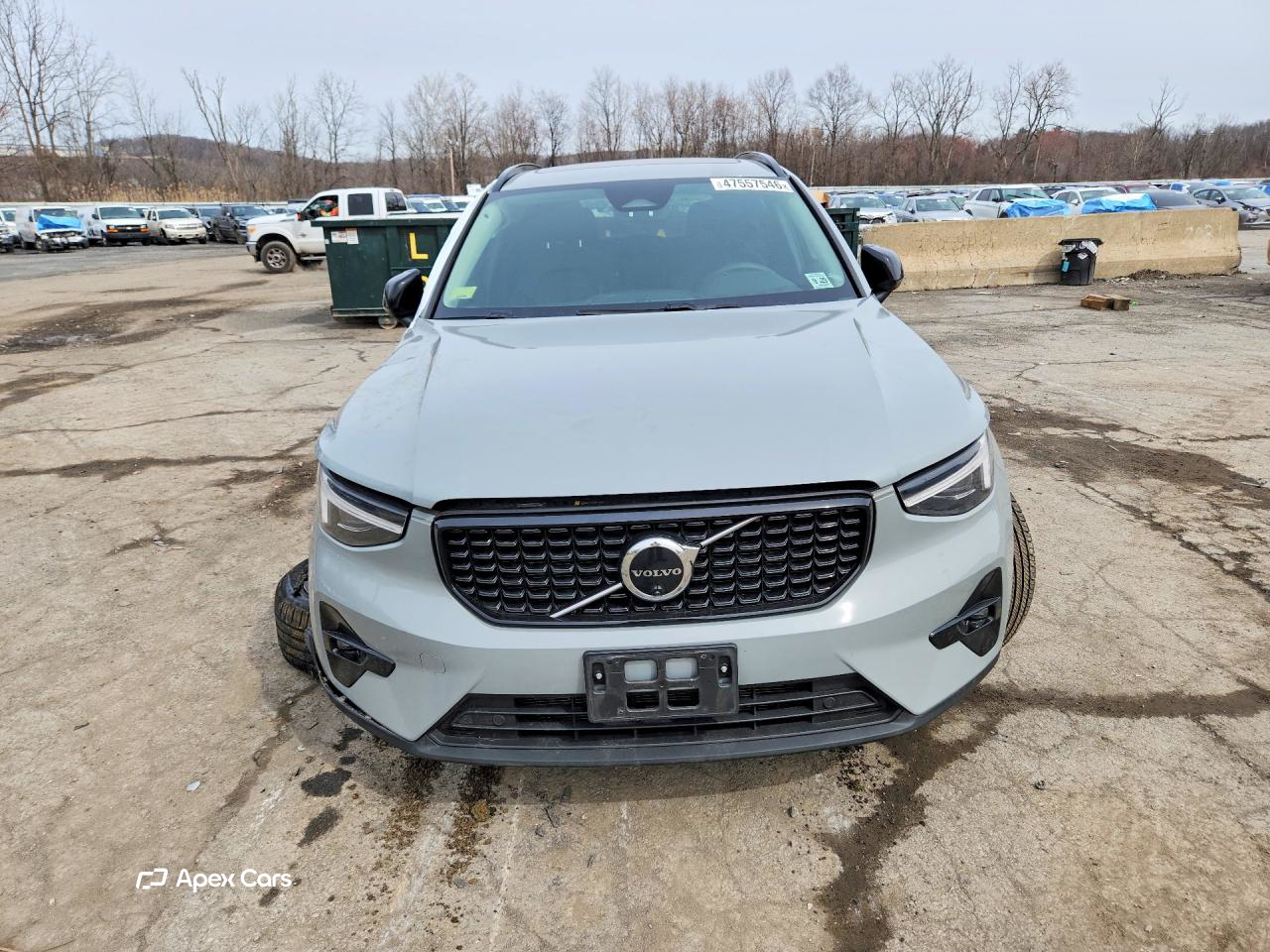 Volvo XC40 2025