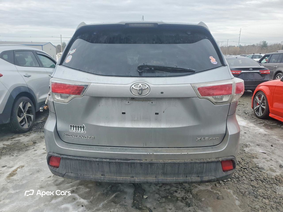 Toyota Highlander 2016