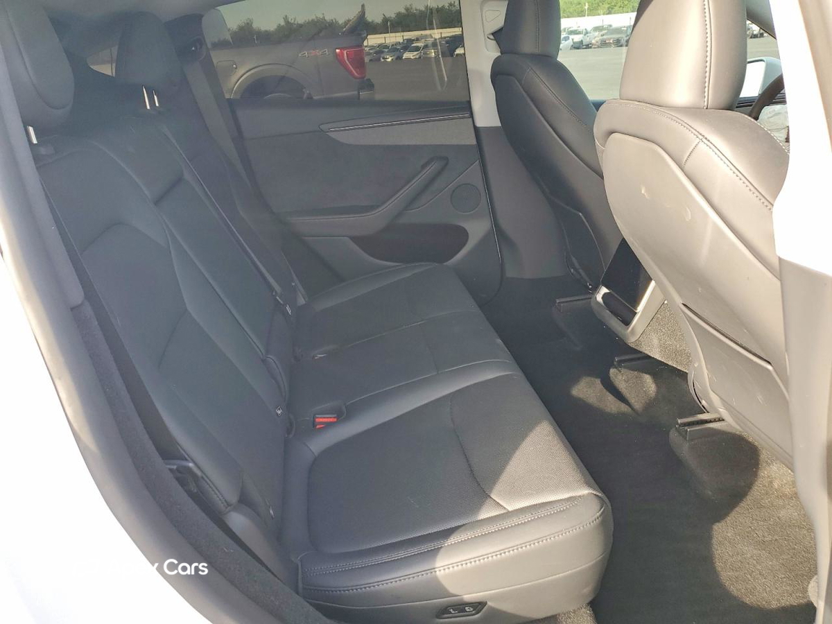 Tesla Model Y 2026
