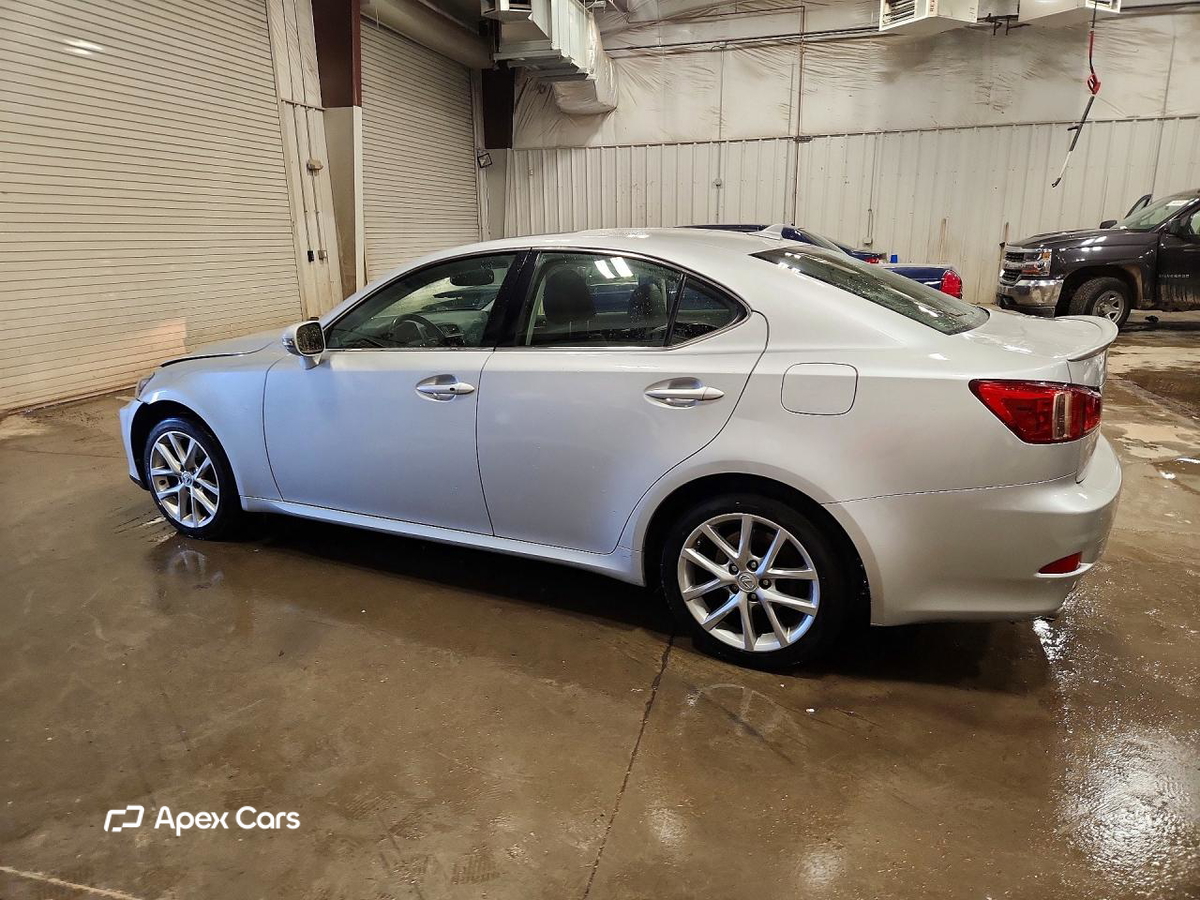 Lexus IS 2013