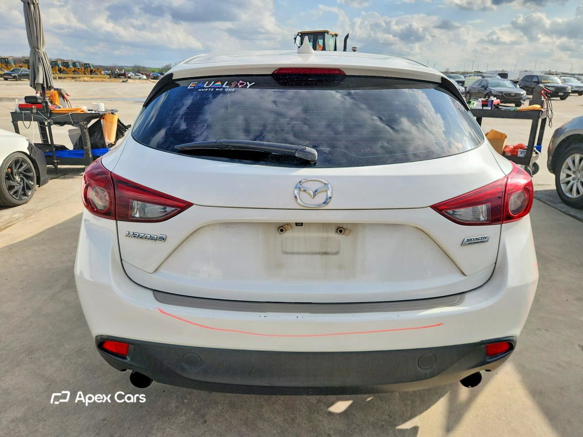 Mazda 3 2016
