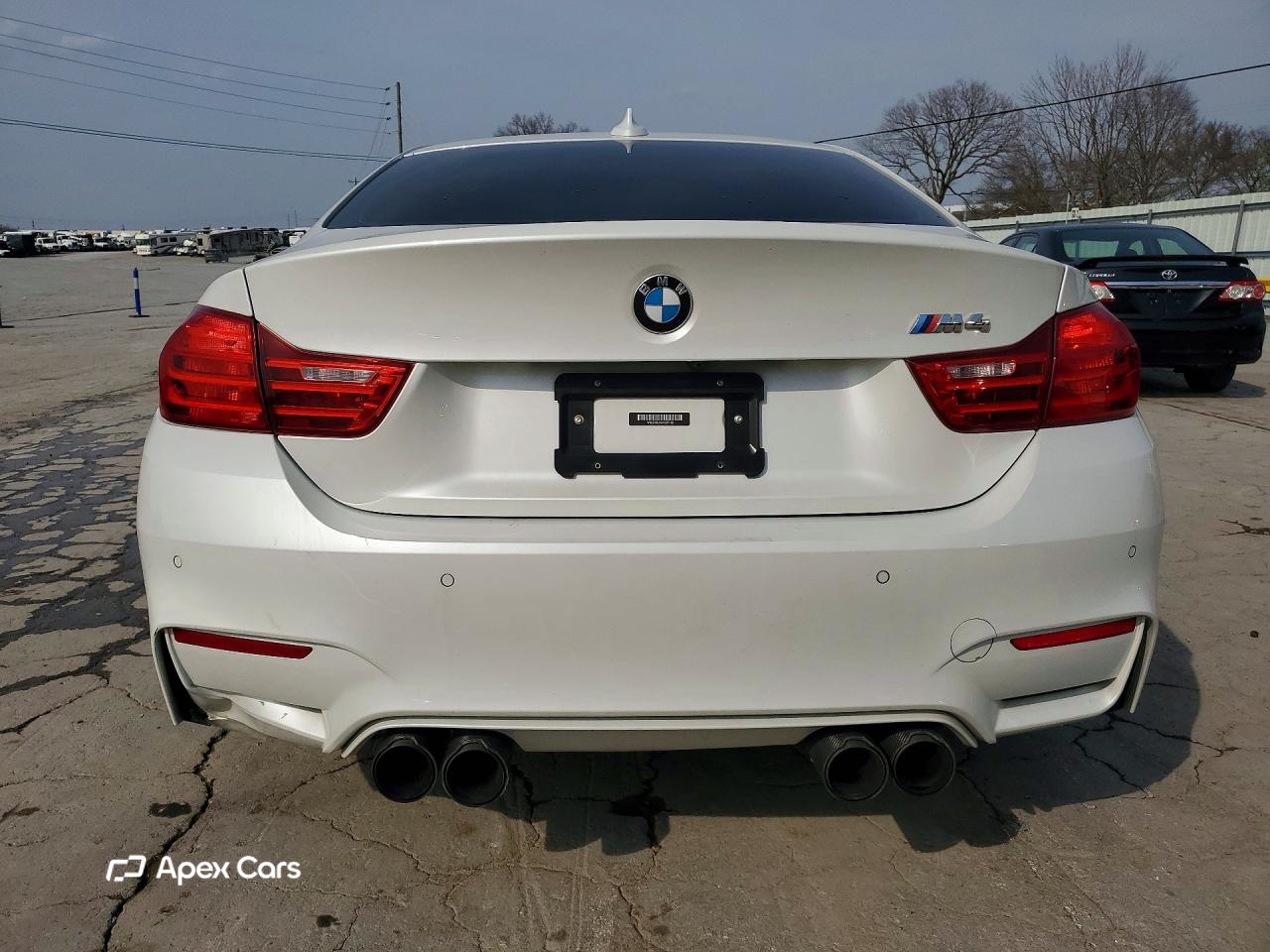 BMW M4 2016