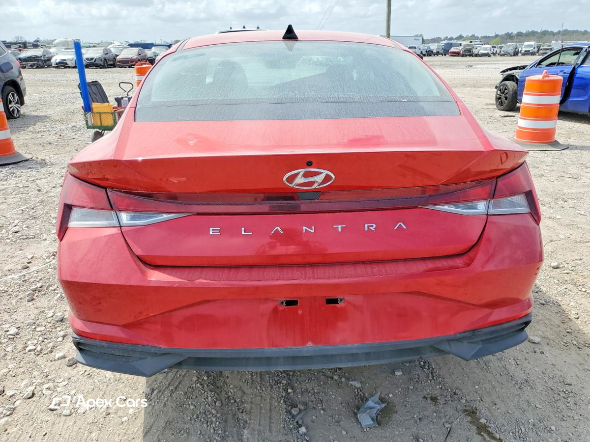 Hyundai Elantra 2021