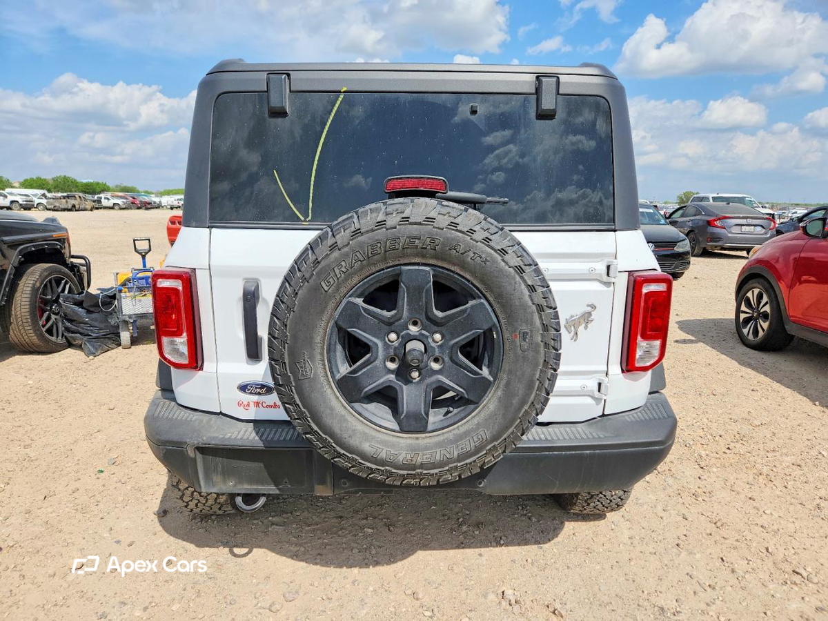 Ford Bronco 2024