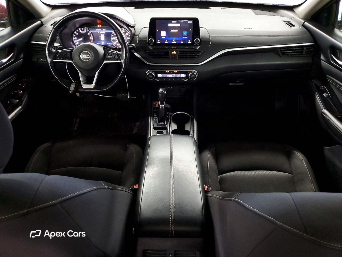 Nissan Altima 2020