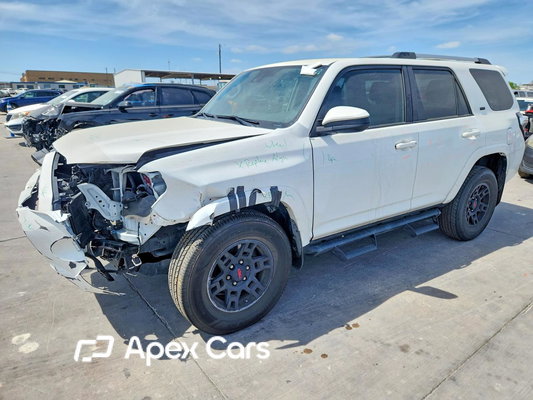 Toyota 4Runner 2023 - Image 1 of 13
