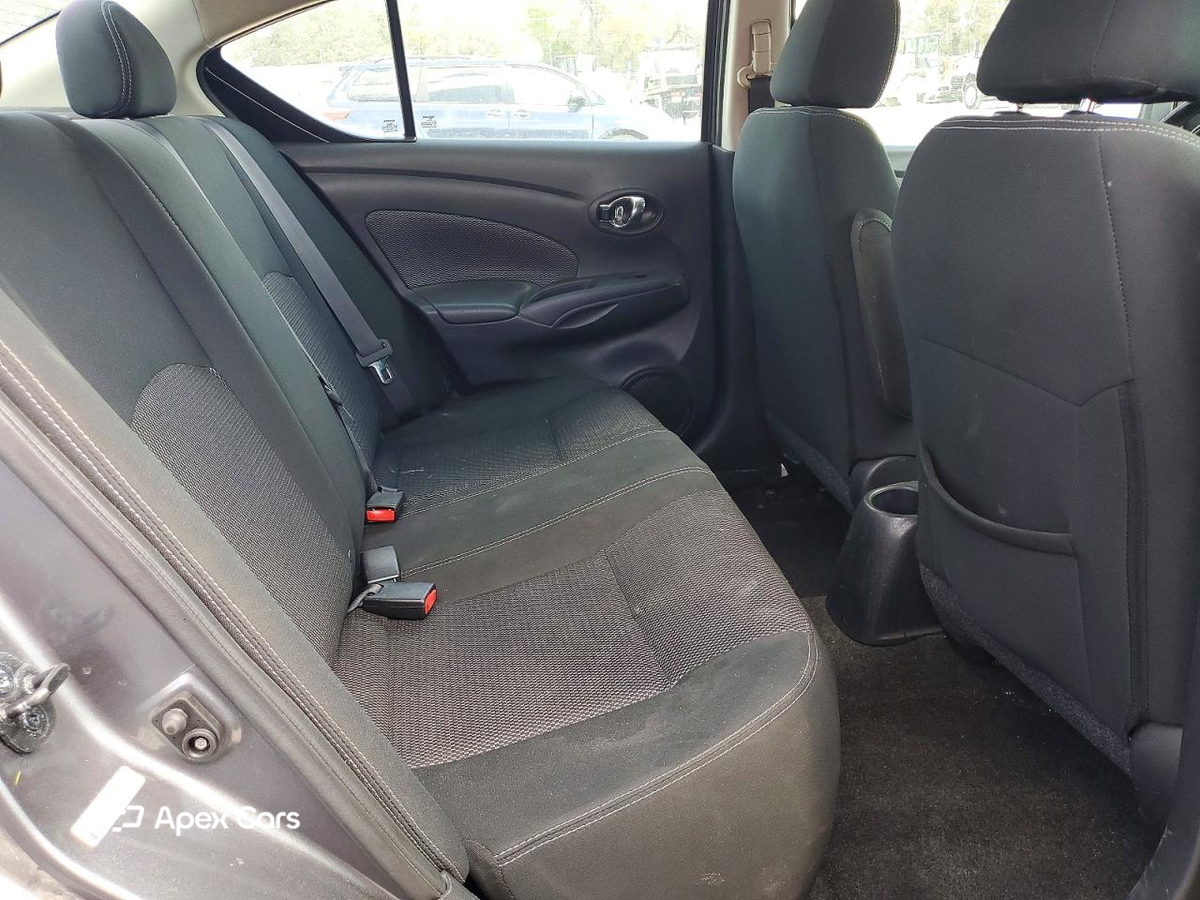 Nissan Versa 2017