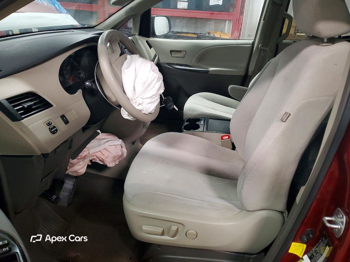 Toyota Sienna 2012