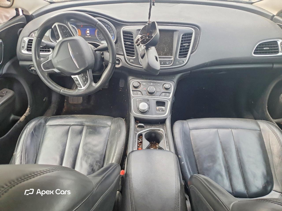 Chrysler 200 2015