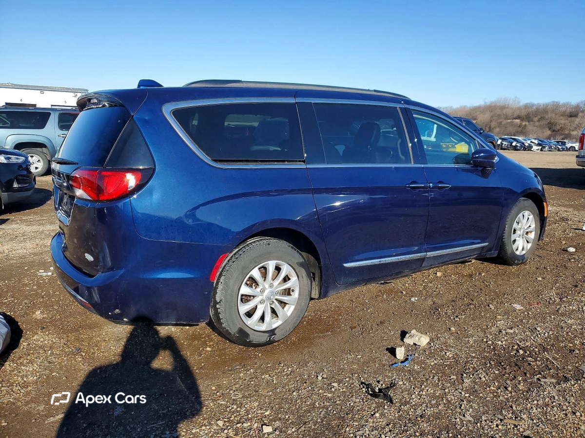 Chrysler Pacifica 2017