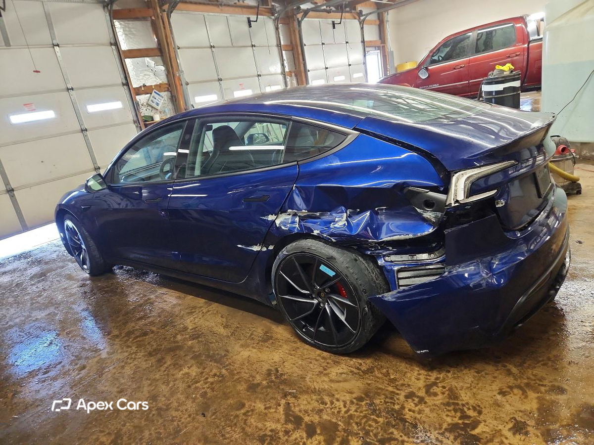 Tesla Model 3 2024