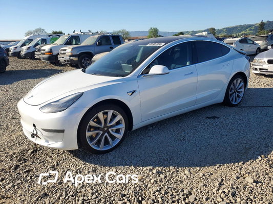 Tesla Model 3 2019 - Image 1 of 13