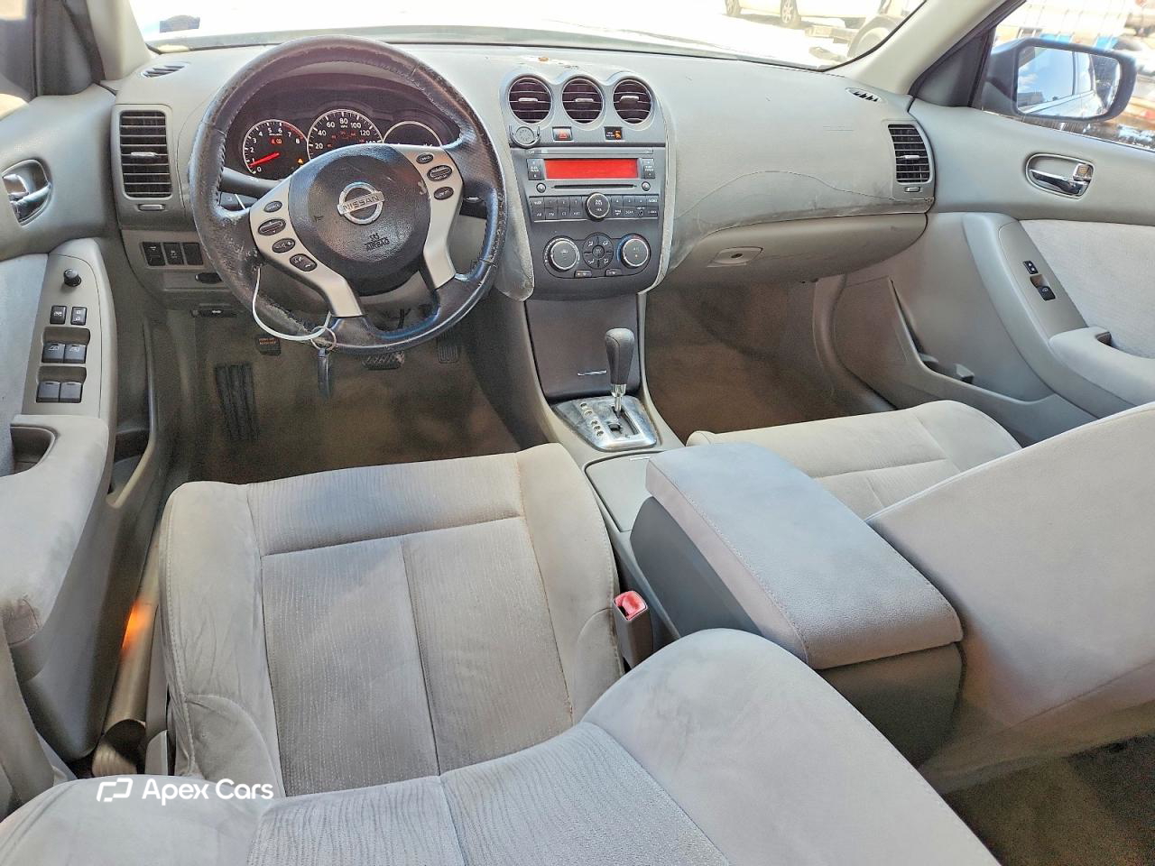 Nissan Altima 2012