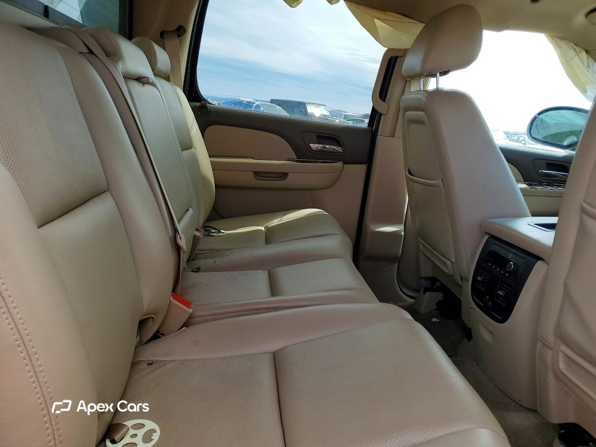 Chevrolet Avalanche 2013