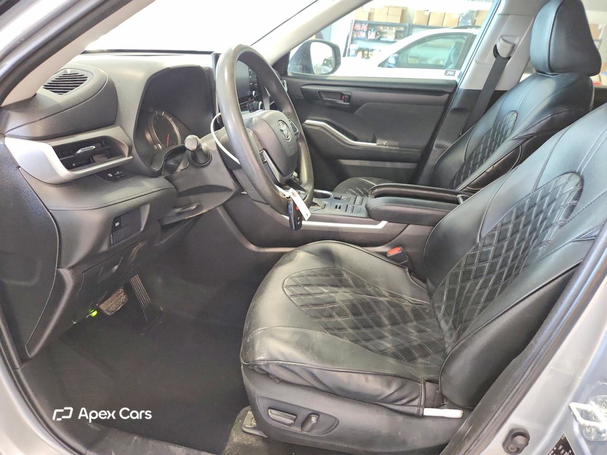 Toyota Highlander 2021