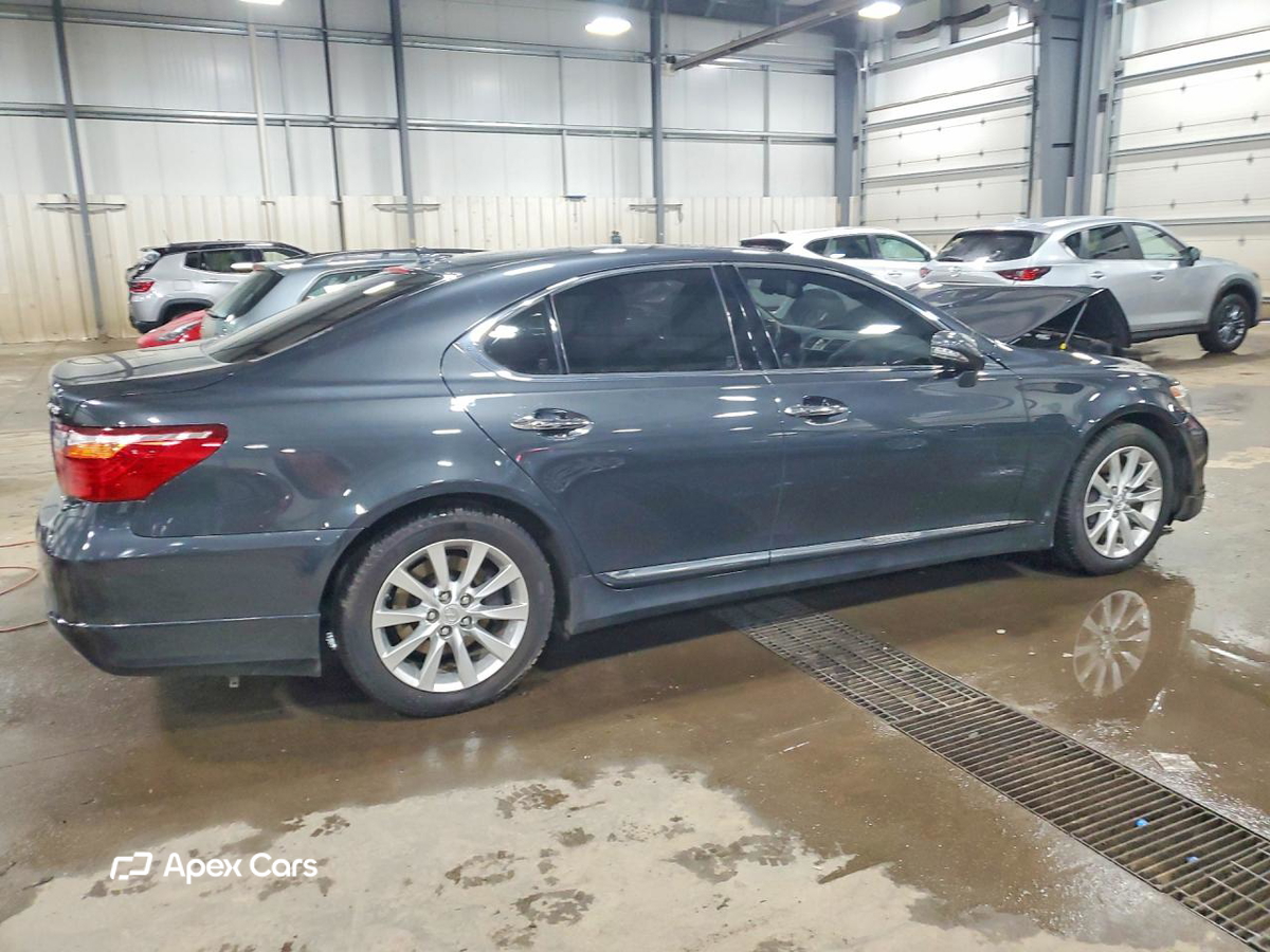 Lexus LS 2011