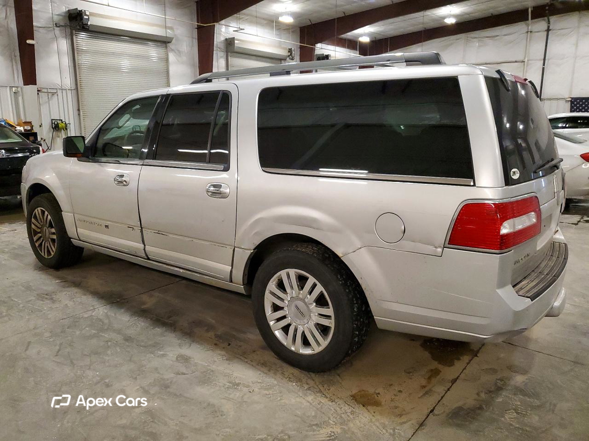 Lincoln Navigator 2011