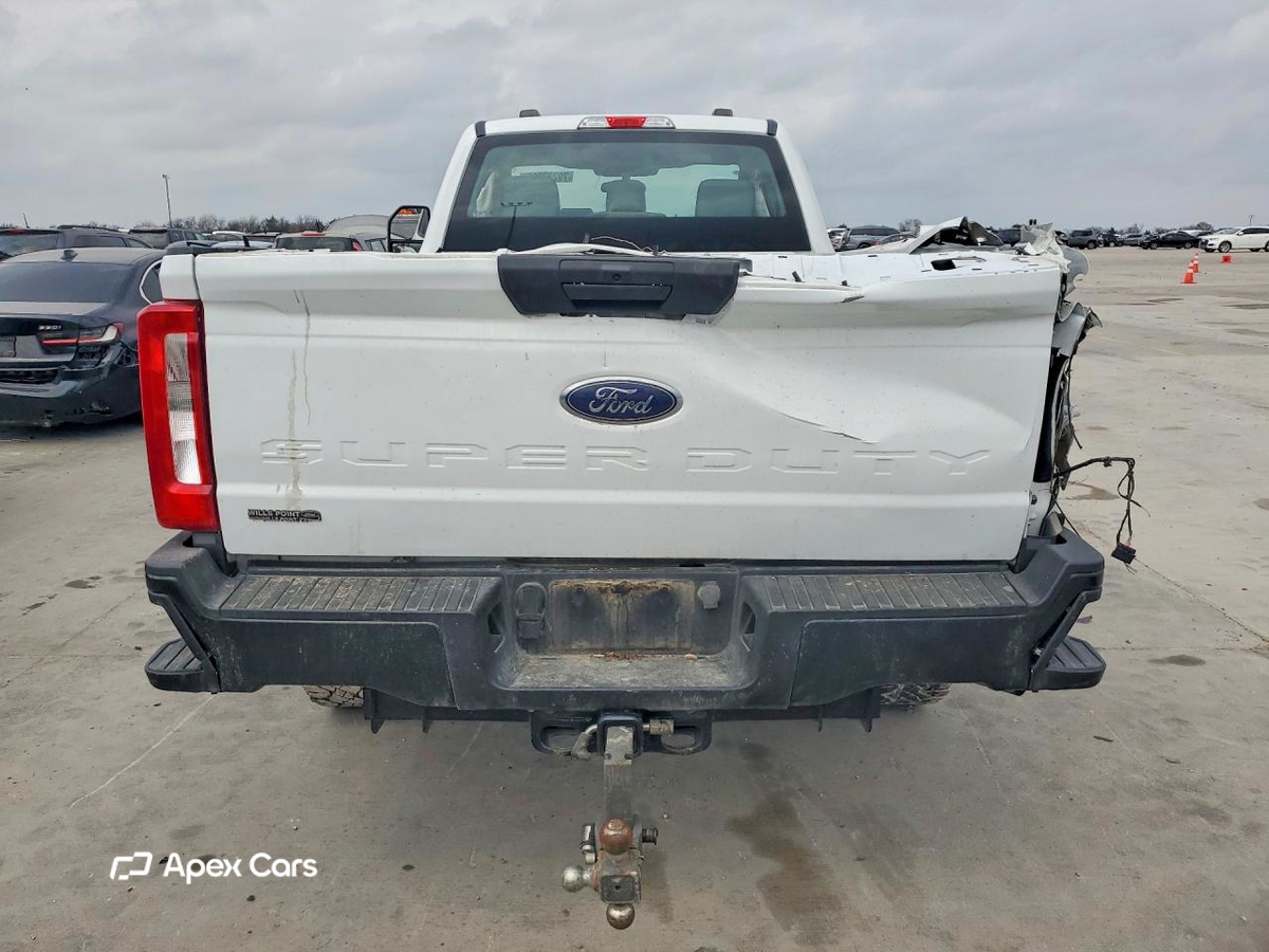 Ford F350 2023