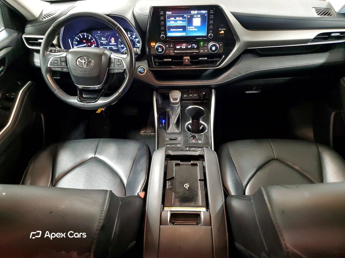 Toyota Highlander 2021