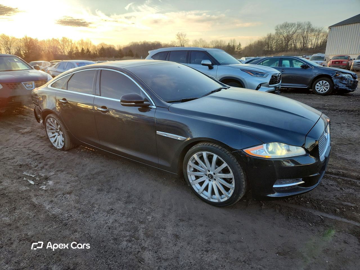 Jaguar XJ 2011