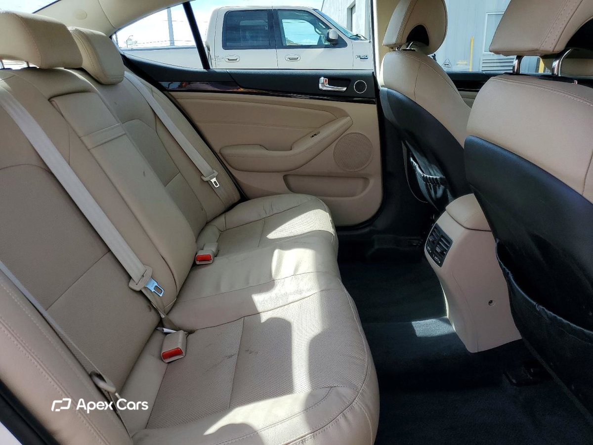 Kia Cadenza 2014