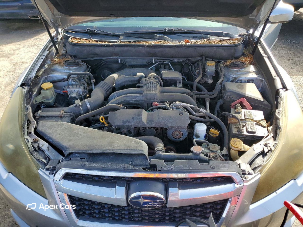 Subaru Legacy 2013