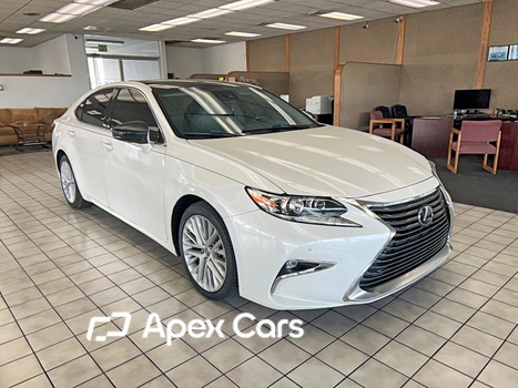 Lexus ES 2018 - Image 1 of 10