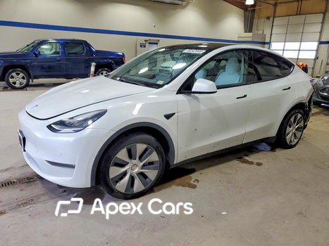 Tesla Model Y 2020 - Image 1 of 12