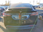 Tesla Model X 2022