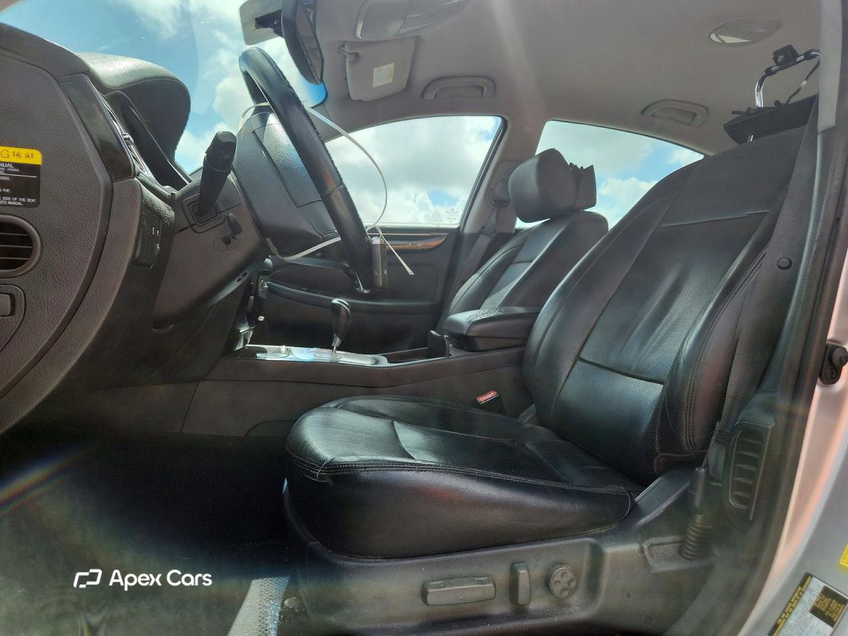 Hyundai Genesis 2013