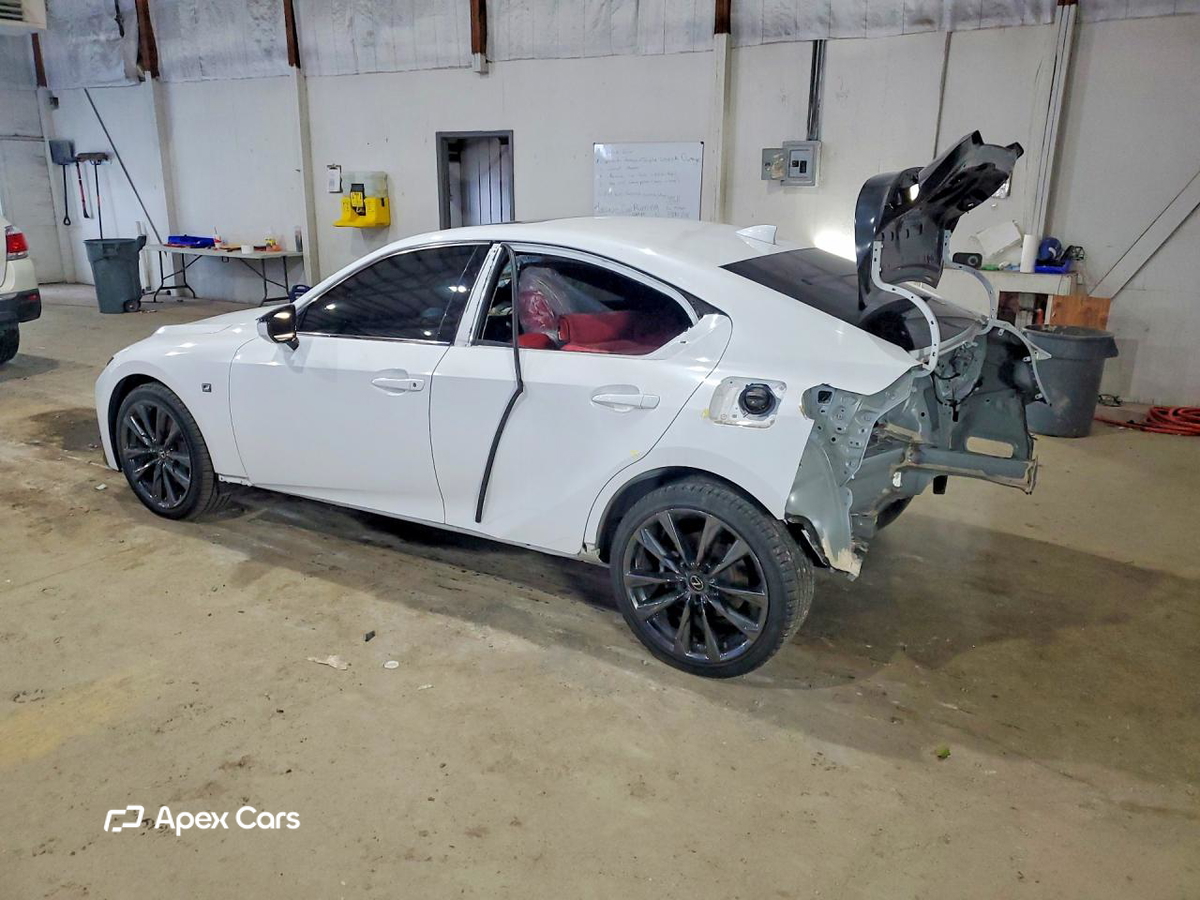 Lexus IS 2023