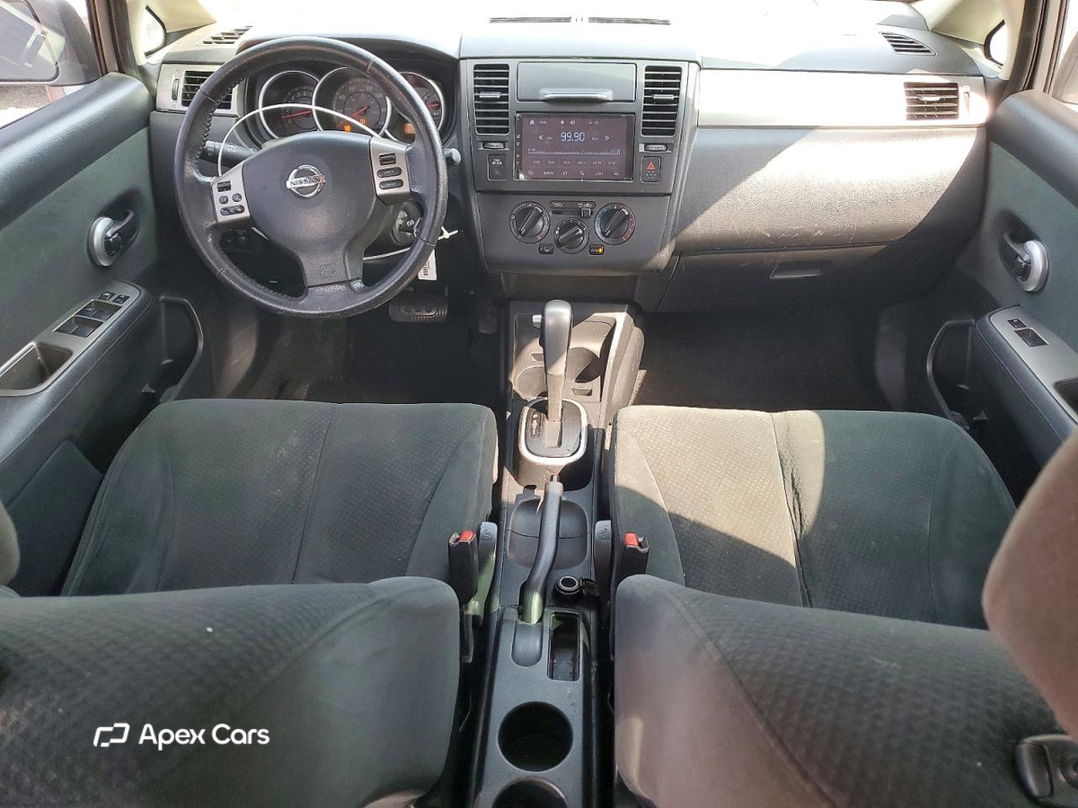 Nissan Versa 2012
