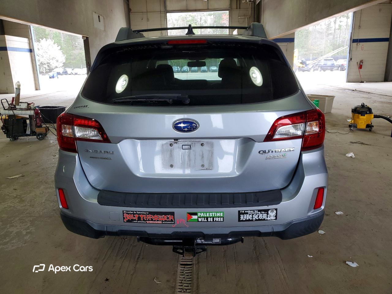 Subaru Outback 2016