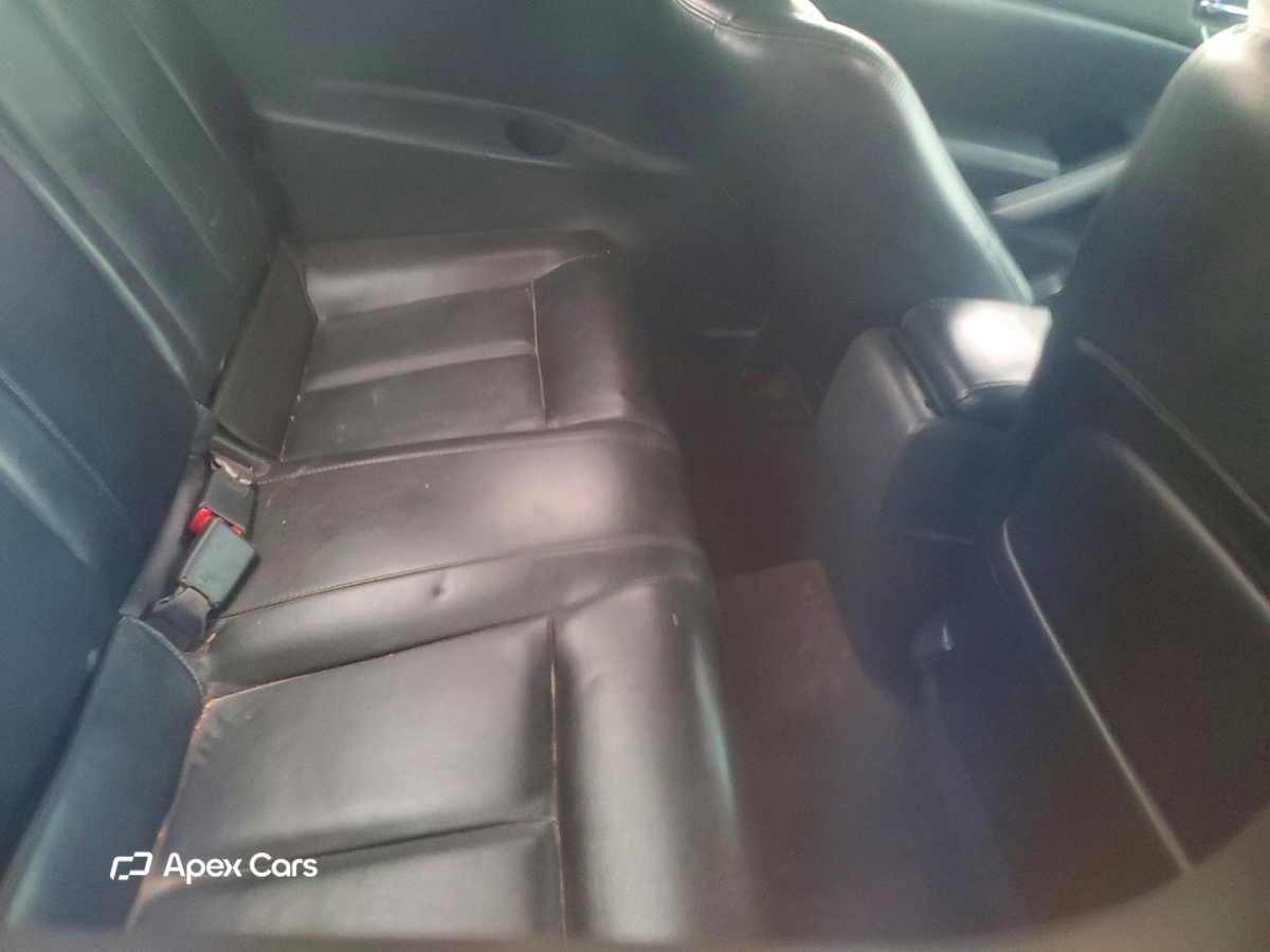 Nissan Altima 2010
