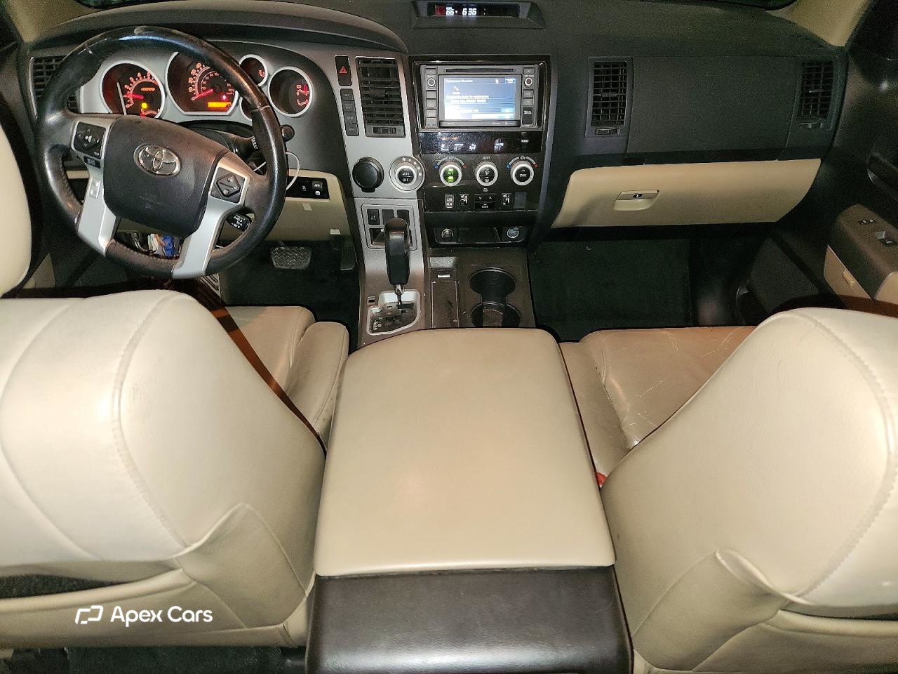 Toyota Sequoia 2016