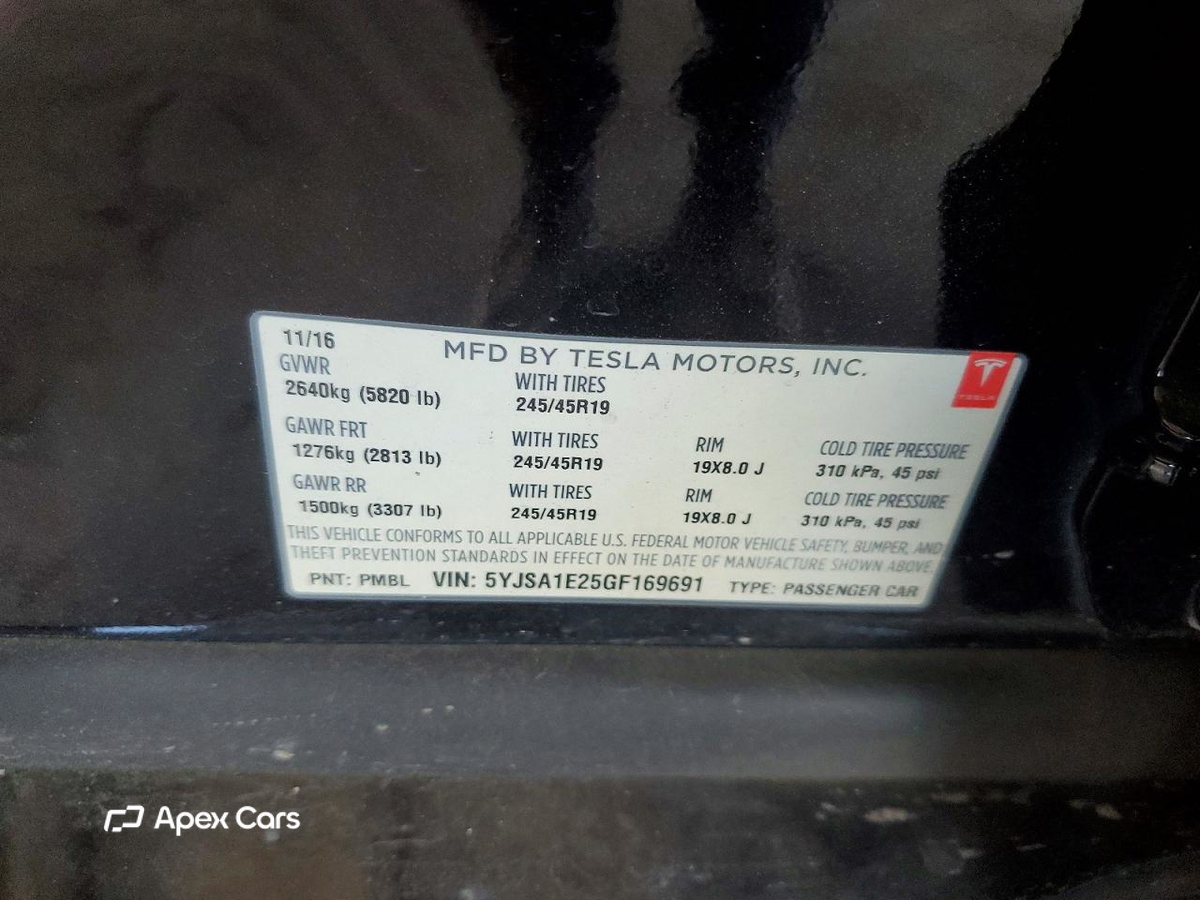 Tesla Model S 2016