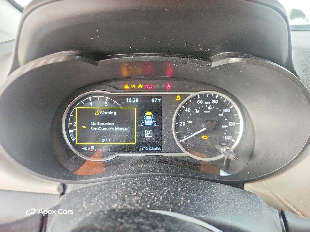 Nissan Versa 2021