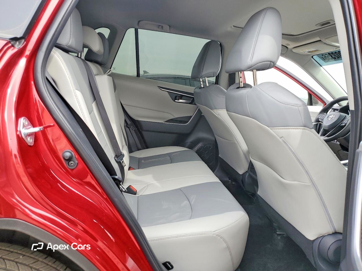 Toyota RAV 4 2025