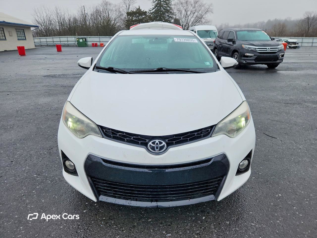 Toyota Corolla 2015