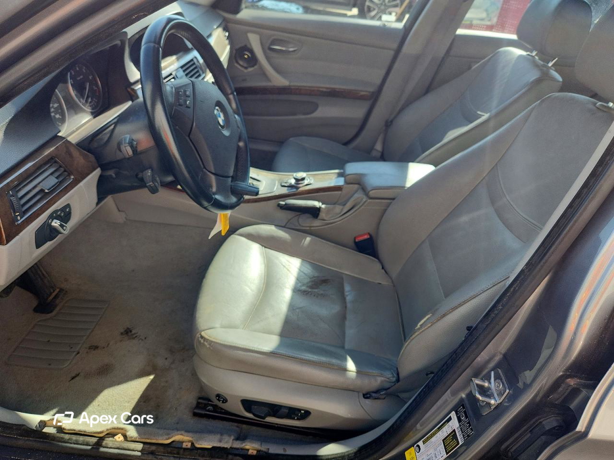 BMW Series 3 2010