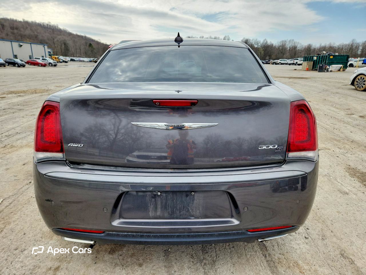 Chrysler 300 2017