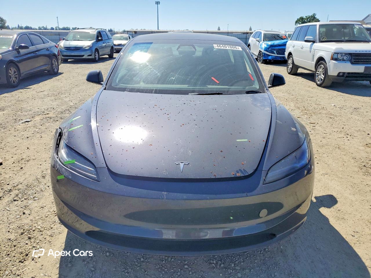 Tesla Model 3 2024