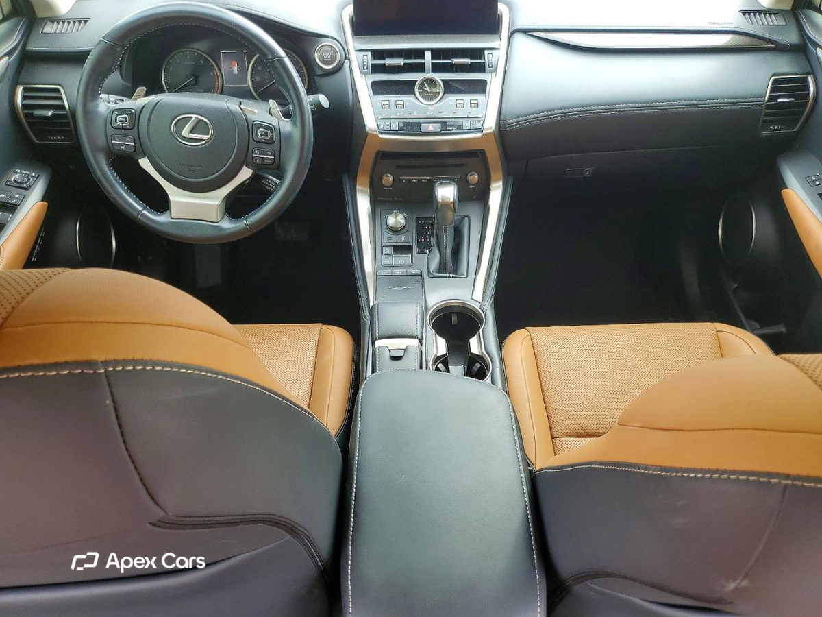 Lexus NX 2021
