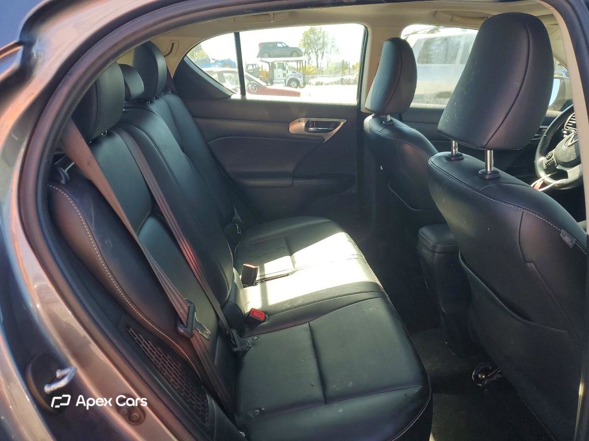 Lexus CT 2015