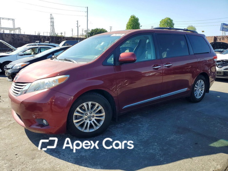 Toyota Sienna 2012 - Image 1 of 13