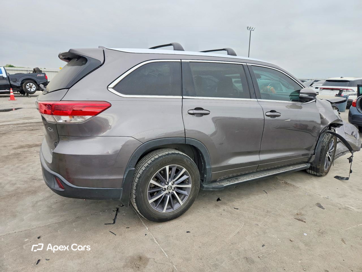Toyota Highlander 2018